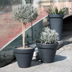 Prosperplast Maceta CLASSIC 23L., 400x400x340, Color Antracita -Jardinería Equipos Tienda 638534f4c6cf51.64266051