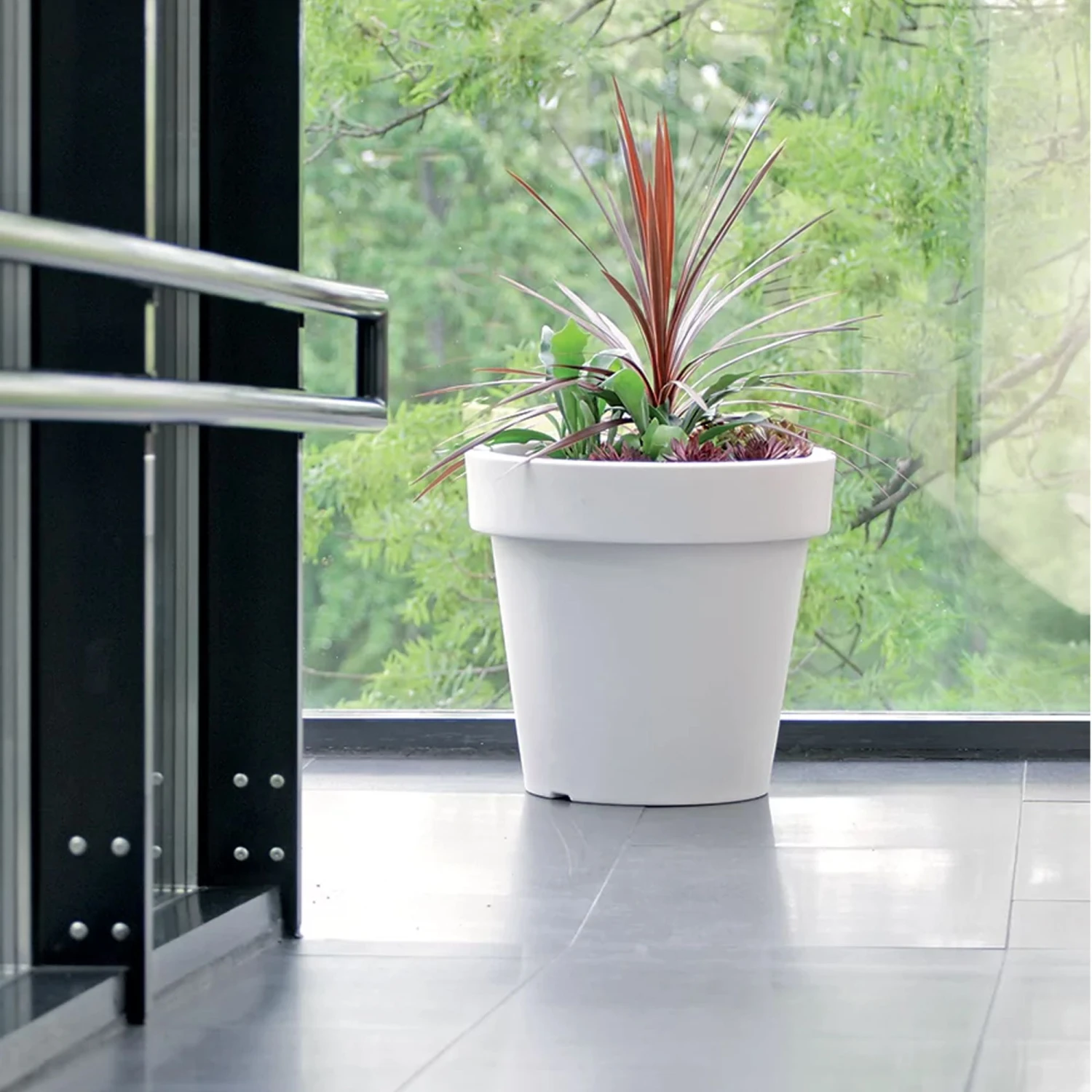 Prosperplast Maceta LEXO ROUND 212L 800x800x740 Gris Piedra 5 Prosperplast Maceta LEXO ROUND 212L 800x800x740 Gris Piedra - Imagen 5